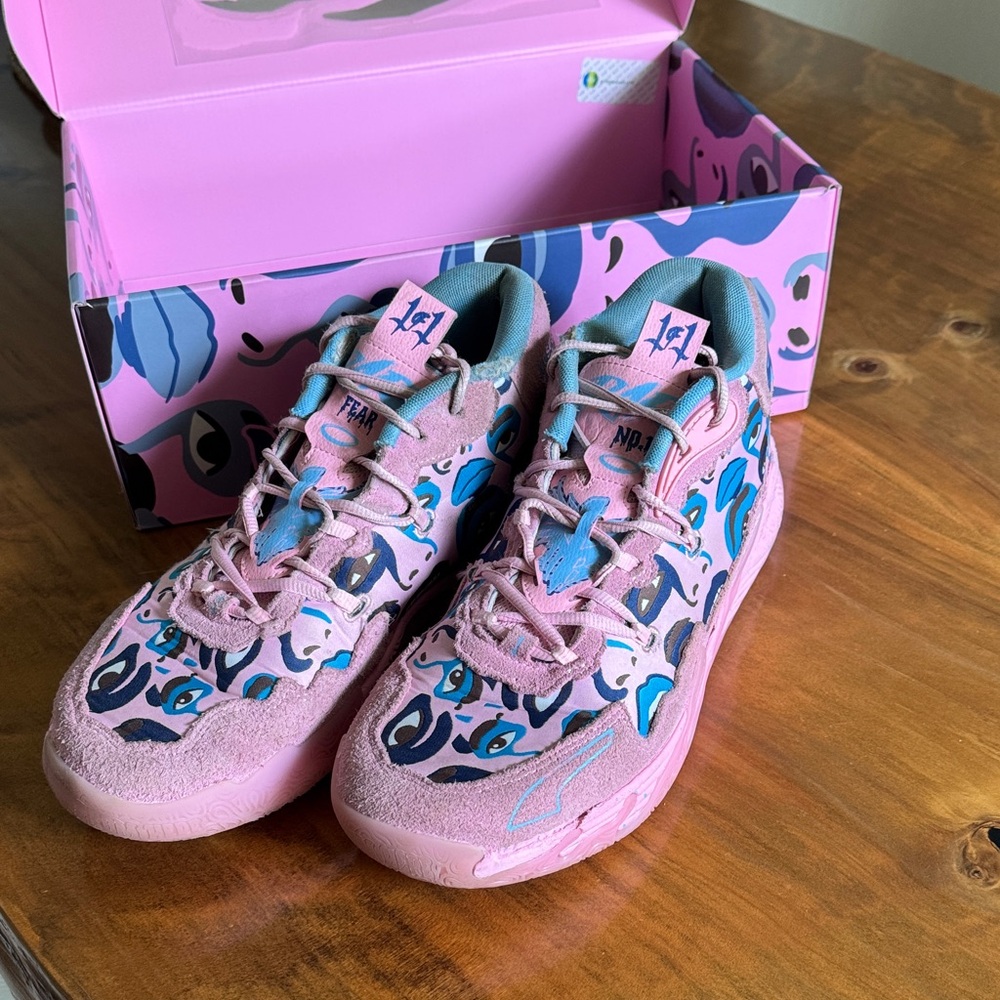 Puma pink & blue high tops. BASKETBALL shoes.